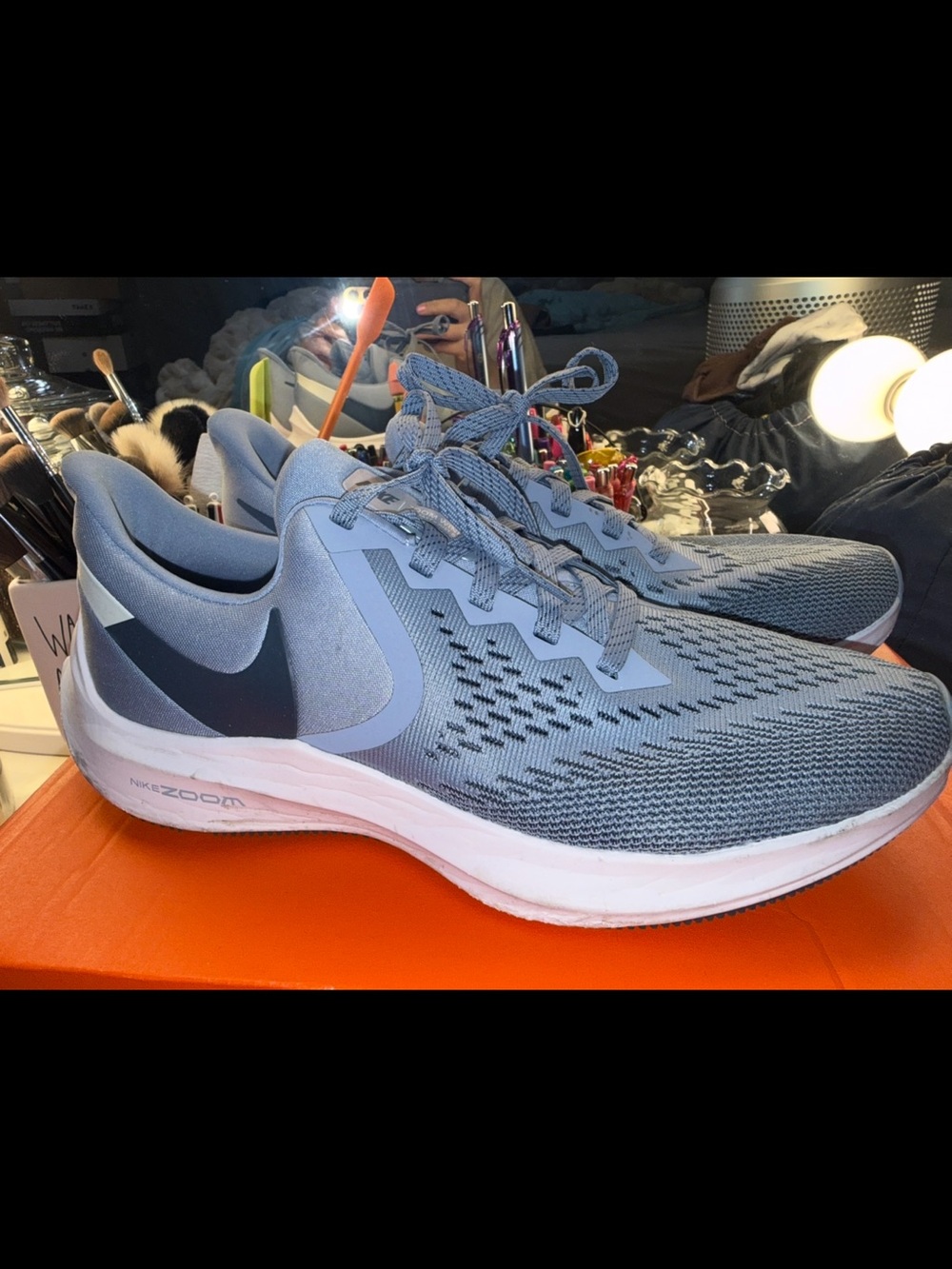 Nikes Zoom Lightweight Performance Running Shoes - Gray